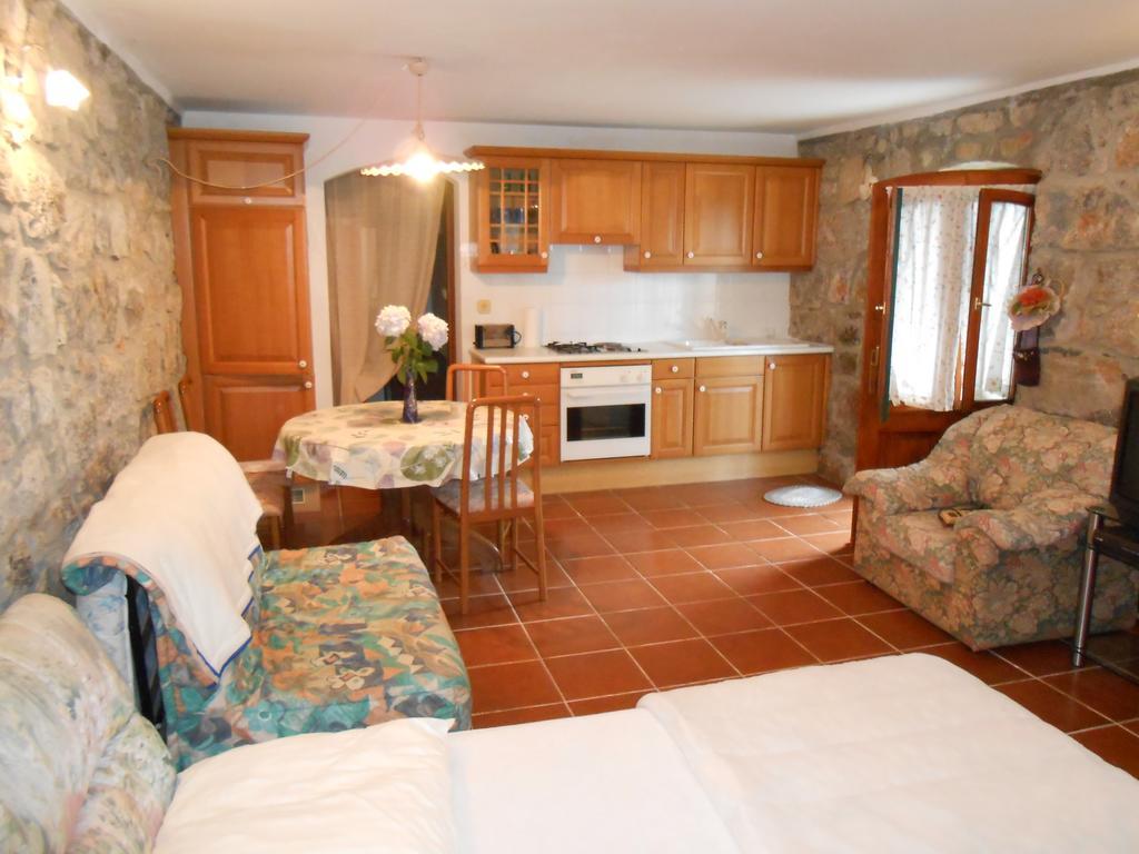 Tranquity Studio Apartment Ika Lovran Εξωτερικό φωτογραφία